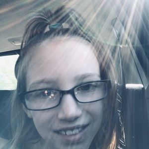 Meet your Posher, Dixie